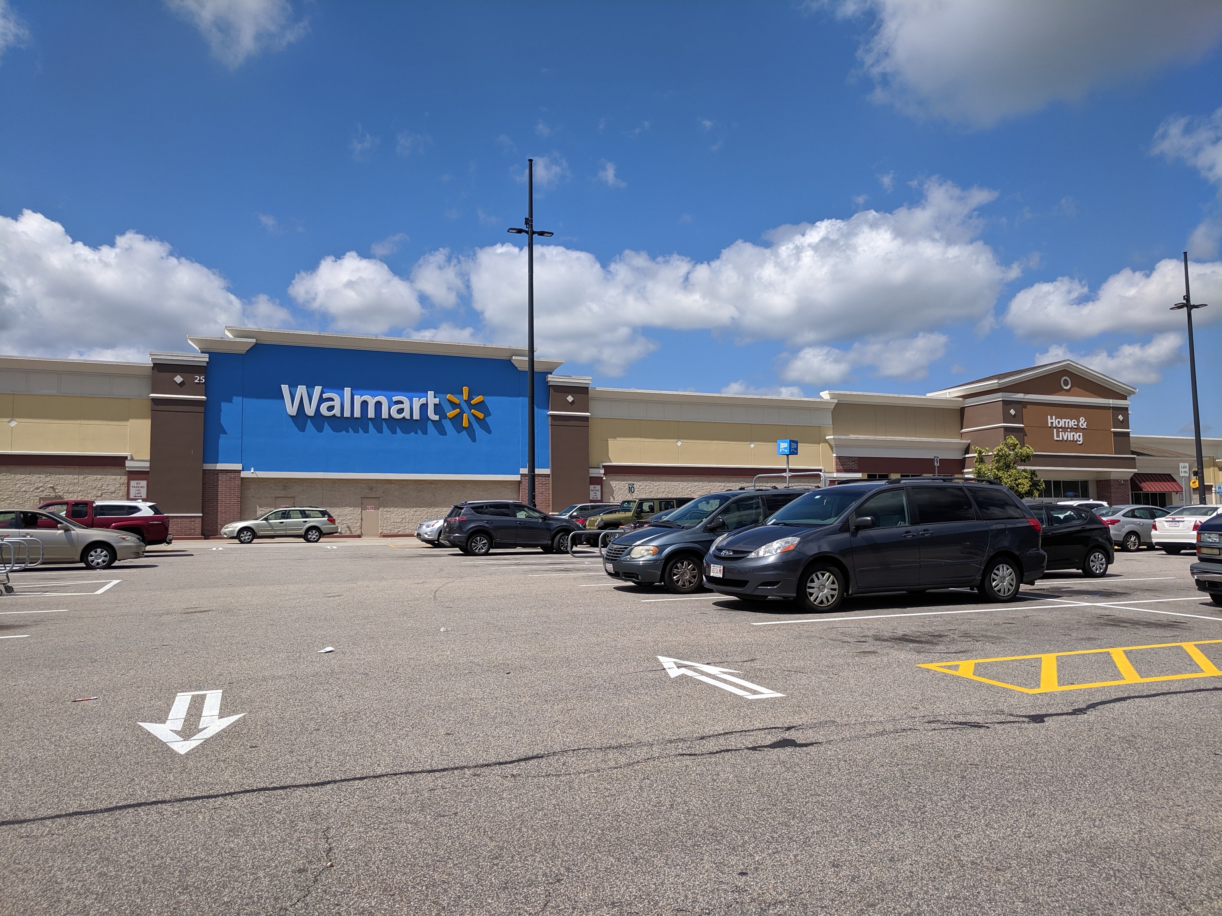 After cleaning, Walmart in Worcester reopens