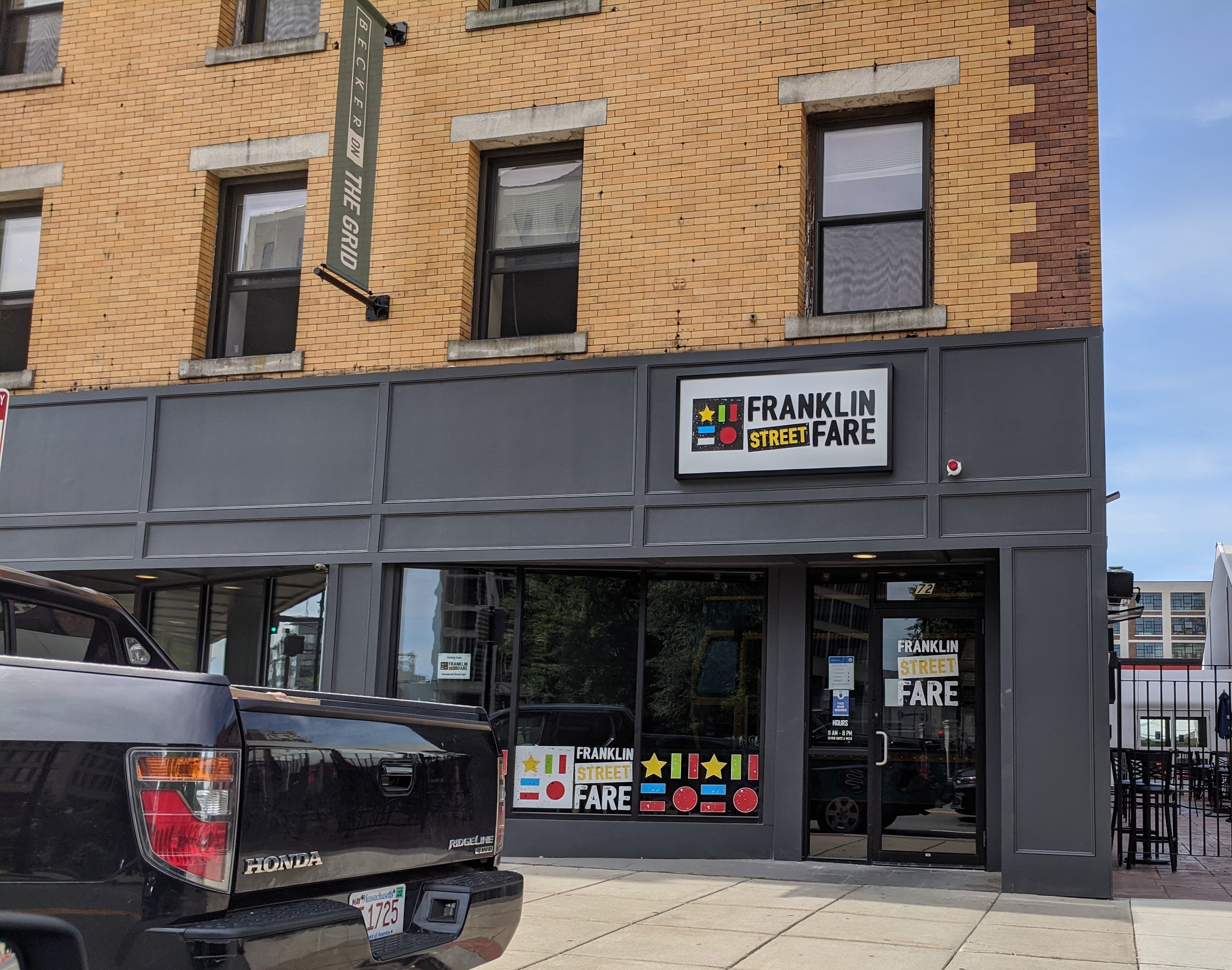Grid Districts Beer Garden Franklin Street Fare To Close For Winter Worcester Business Journal
