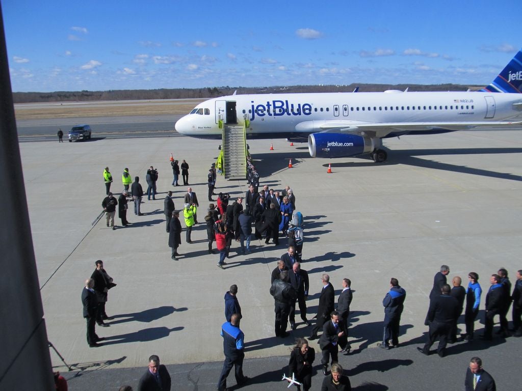 Parking at Worcester Regional Airport