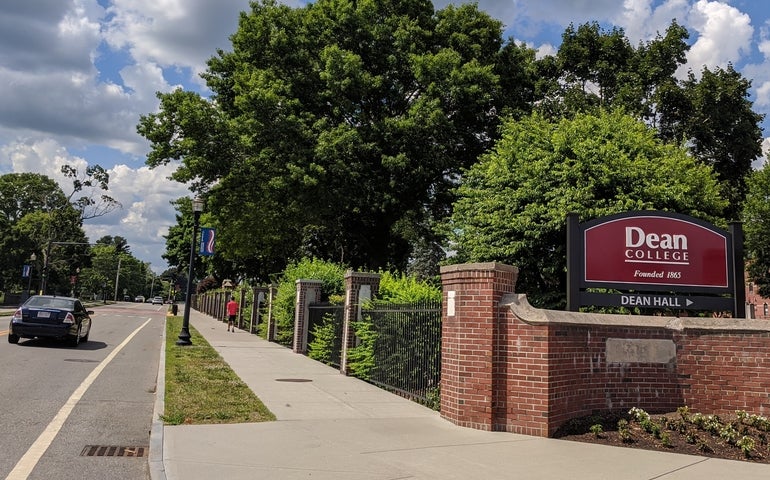 Dean College To Hold Fall Classes On Campus Worcester Business