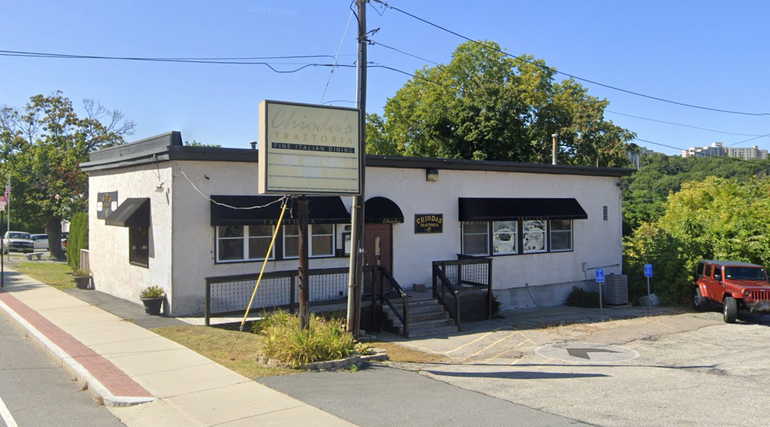 A small restaurant building