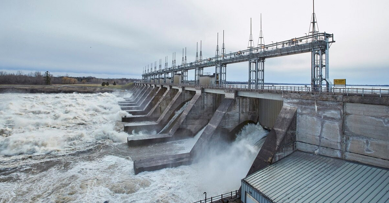 A large hydroelectric dam