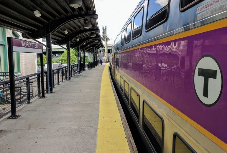 Commuter rail framingham to boston