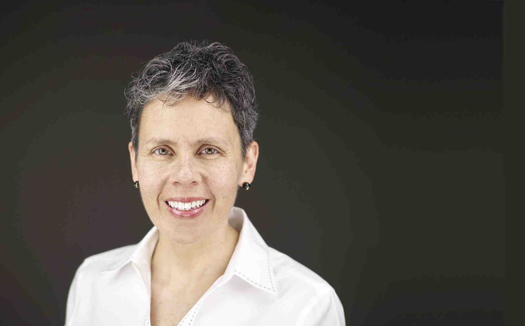 Dr. Mireya Wessolossky